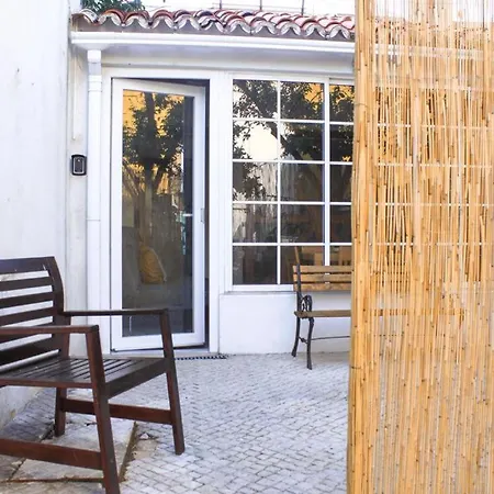 Almirante24 - Apartment With Garden - Ajuda Palace & Royal Treasure Museum-2